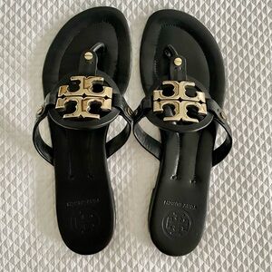 Tory Burch Miller Thong - size 9